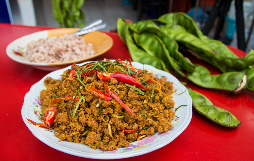 A Fiery Southern Thai Dry Curry