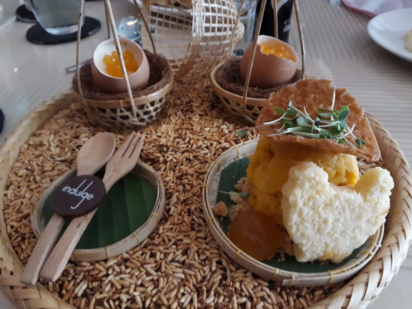 Thai table etiquette showing the proper use of spoon and fork during a meal