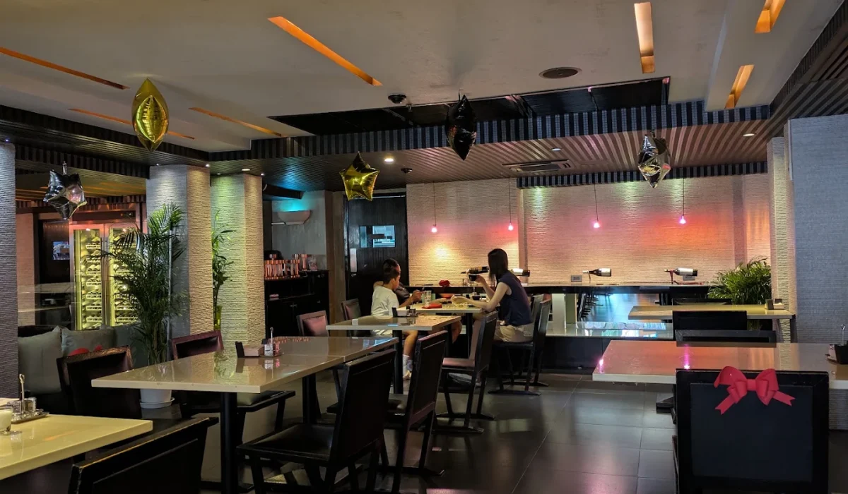 Best family-friendly restaurants in Bangkok for relaxed meals with children.