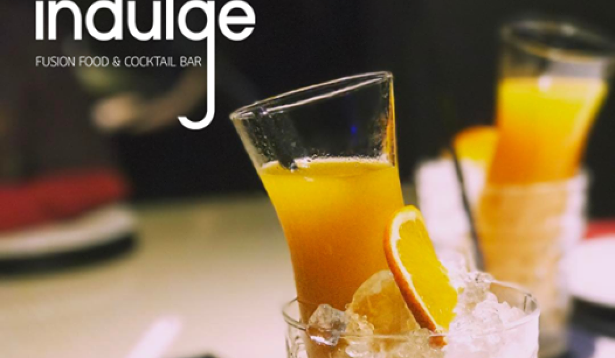 Cocktails-at-indulge-bar